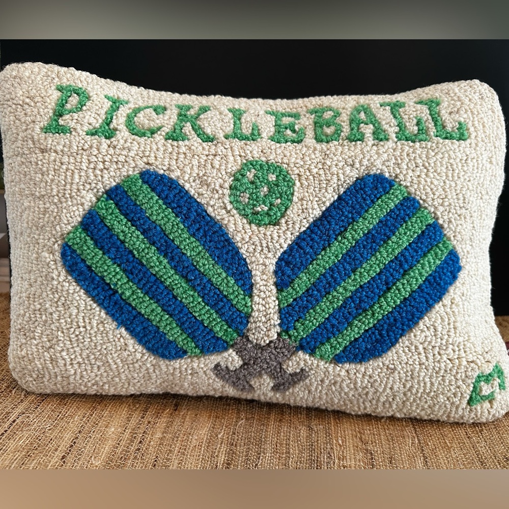 new CHANDLER 4 CORNERS Hooked Wool PICKLEBALL PILLOW Cover NWT  12 x 18